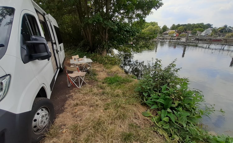 Wanda – Insurance inclusive 2021 2 berth Citroën Relay L2H2 fully off grid