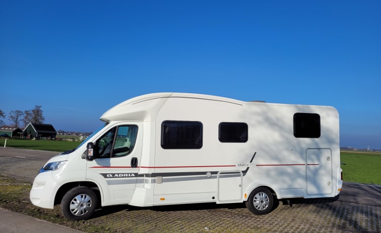 Luxe 2-5 pers. Adria Matrix 670 SL