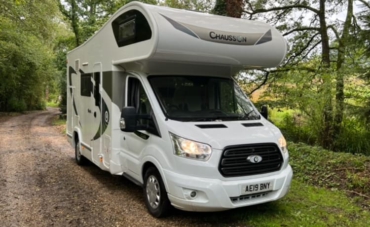 Herbie – Comfortable 4/5/6 berth Chausson Flash motorhome with all of the comforts