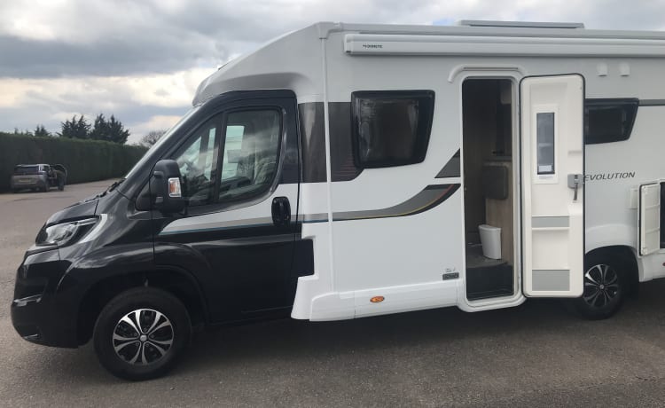 Fantastische 4-persoons camper. Perfect voor koppels, briljant voor 4