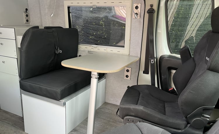 Fiat Ducato buscamper uit 2012, automaat en 180Pk (!)