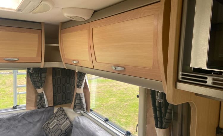 Anni – 6 berth Fiat alcove from 2010