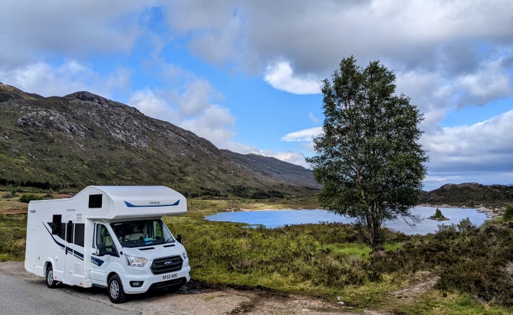Rimor Evo5 – Tout nouveau camping-car de luxe à 6 places