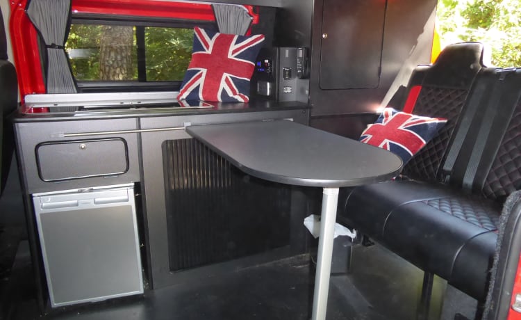 Tom – Ford Transit Custom hoge top. Isle of Wight