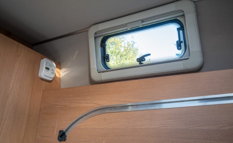 Weinsberg Carabus 600 MQH – 4p Knaus campervan from 2019