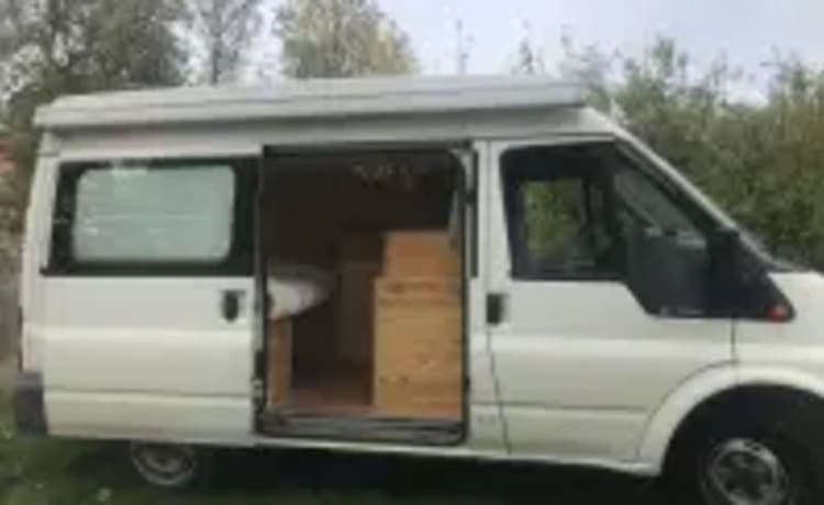 Vaness' – Fitted Ford Transit