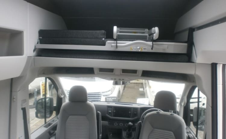 4 personen  – VW GRAND CALIFORNIA equipped with many automatic options