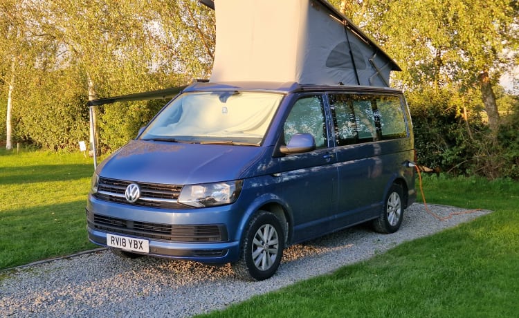 Callie – 4-persoons Volkswagen campervan uit 2018