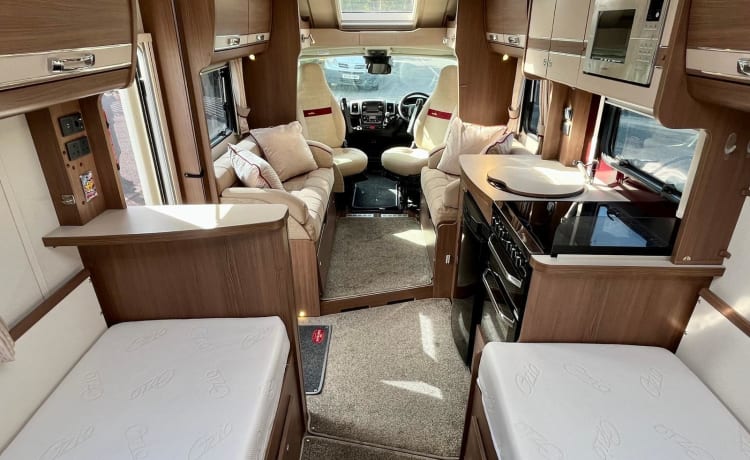 TOF – Elddis Majestic 285 4 Berth Luxury