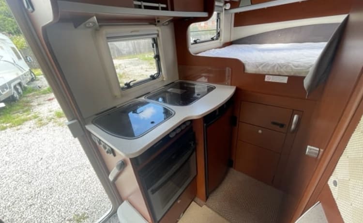 BiBi – Festival Friendly - 4 berth Dethleffs Globevan 2008