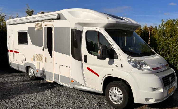 2p Fiat semi-intégré de 2009