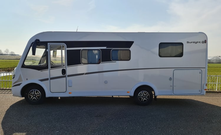 Aventure Sunlight i69L (B) avec année automatique 2022