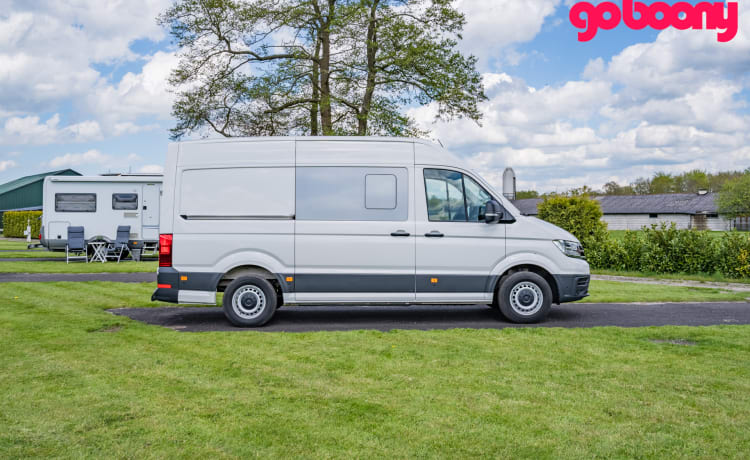 Fluistercamper – 100 % elektrischer VW Crafter, 2 Personen, Innenausstattung 2023