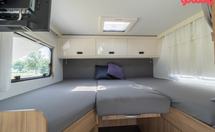 Compact luxury Sun Living semi-integrated from 2020