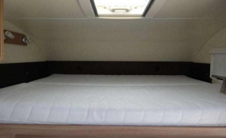 Mijn geweldige compacte Knaus camper – 3p Knaus Alcove del camper compatto del 2013