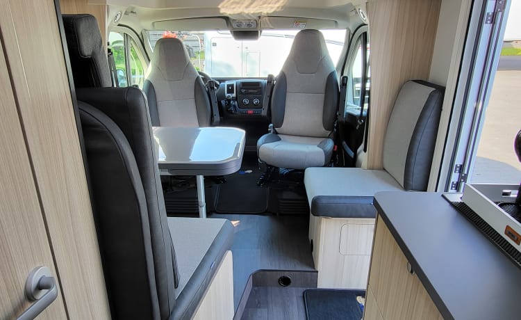 Sun Living S70sl – New and chic camper with single beds of 2.10, fully equipped