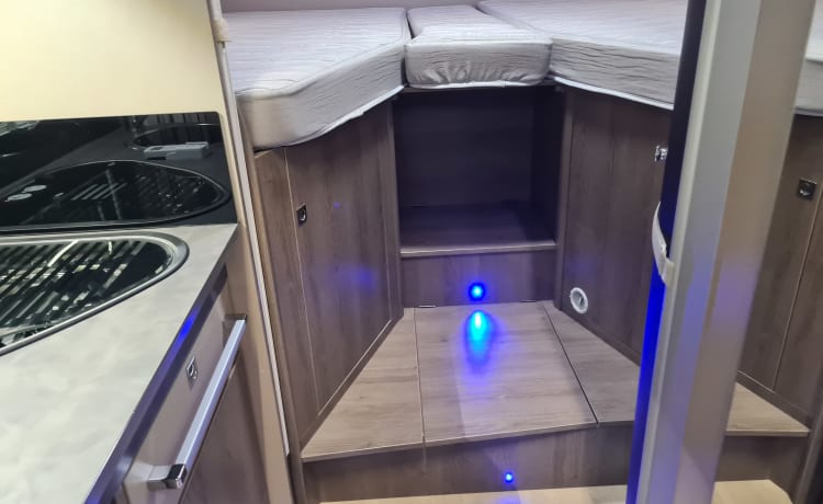 Camper vrijheid op top niveau – 4p Challenger semi-integrated from 2019