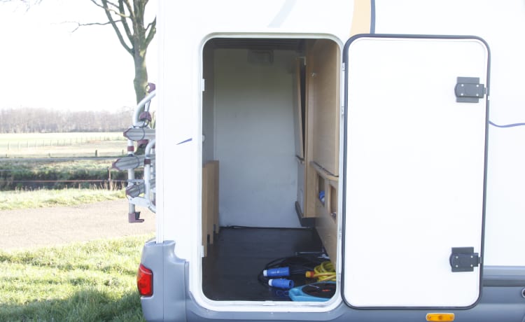 Chausson Flash 09 (2) – Ampio camper familiare Chausson Flash 09 (2)