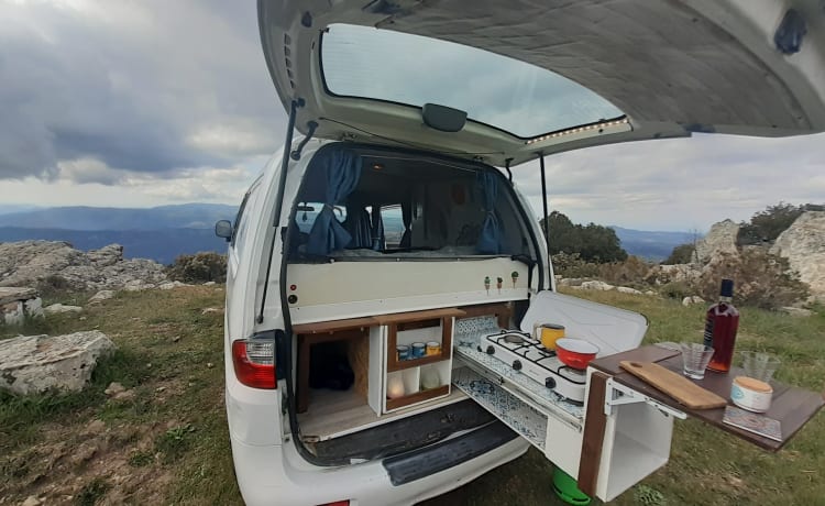 VAN BOB – HYUNDAY - VANTASTIK RENTAL CAMPERVAN