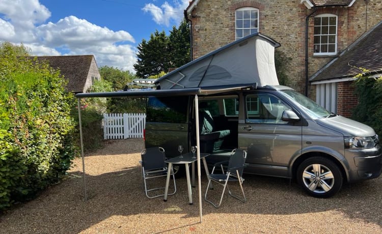 VW – Volkswagen California 4 berth