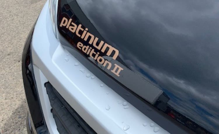 Platinum Camper – 2 adulti 1 bambino Lux Camper Eldiss CV40 ltd edition