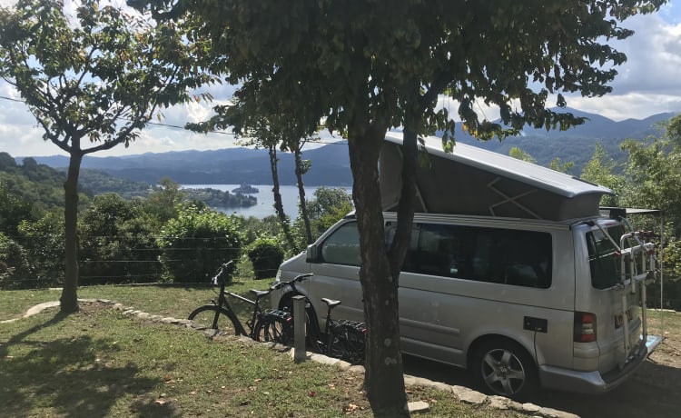 Volkswagen T5 campervan uit 2008