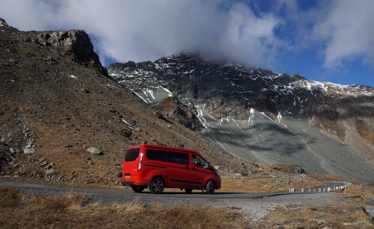 Ford Nugget uit 2021 – Viaggio in rosso