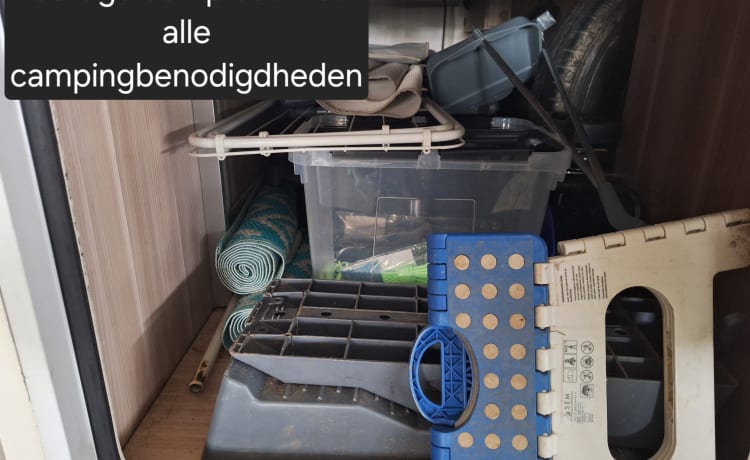 Ons prachtige huisje op wielen – 4-persoons McLouis half-integraal camper