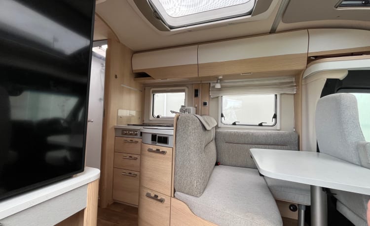 Luxe Mercedes-Benz Hymer automaat