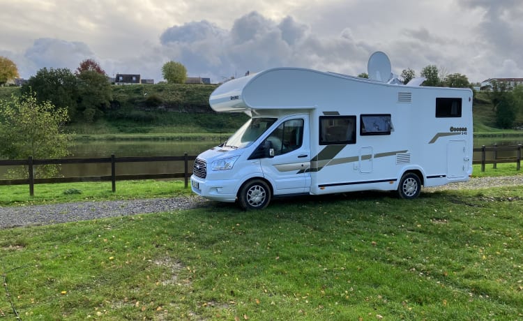 Bramper – Avontuurlijk reizen: huur onze 4-persoons camper!