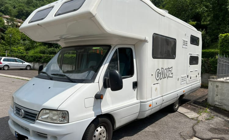 Laika Extra Lusso – Camper lusso 5.75 stelle ECO Sostenibile: Laika EcoVIP 2.1 goditi il via