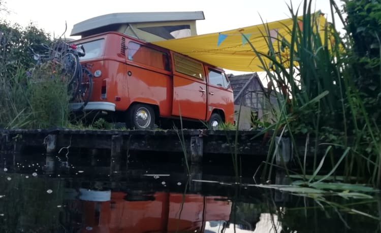 Orange  – Orange rétro tendance camping-car Volkswagen T-2