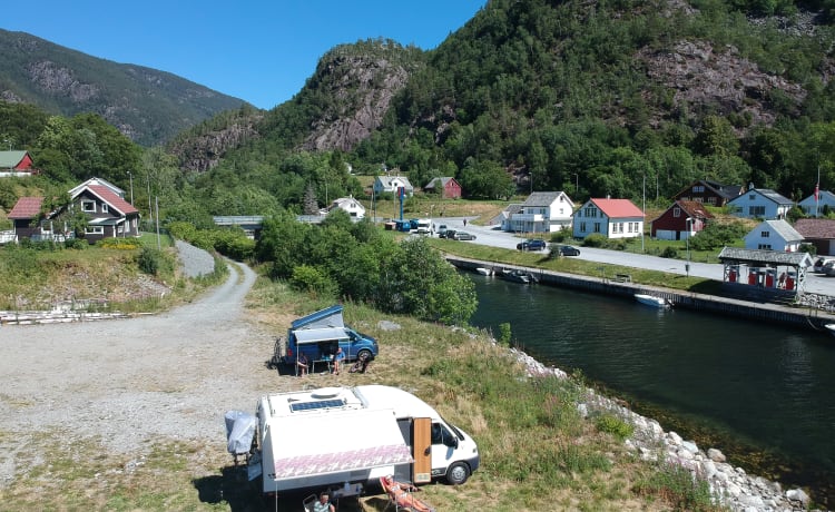 Perfecte camper voor uw perfecte vakantie – Ideal and complete camper for your perfect holiday