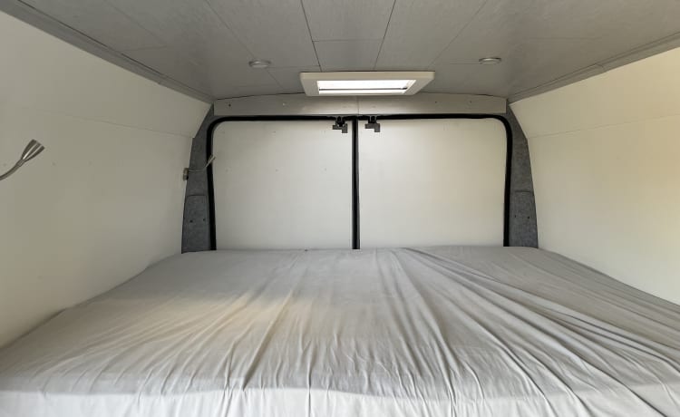 Fiat ducato bus camper for 2/3 people and possibility of extra baby bed