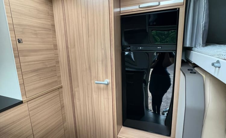 “ Dushi “ – Adria Matrix Axess 590ST compact, semi-intégral à partir de 2020