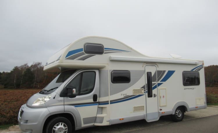 Gerty – Luxe camper met 6 slaapplaatsen