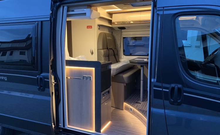 Malibu – Malibu Van 640 LE charming GT sky view