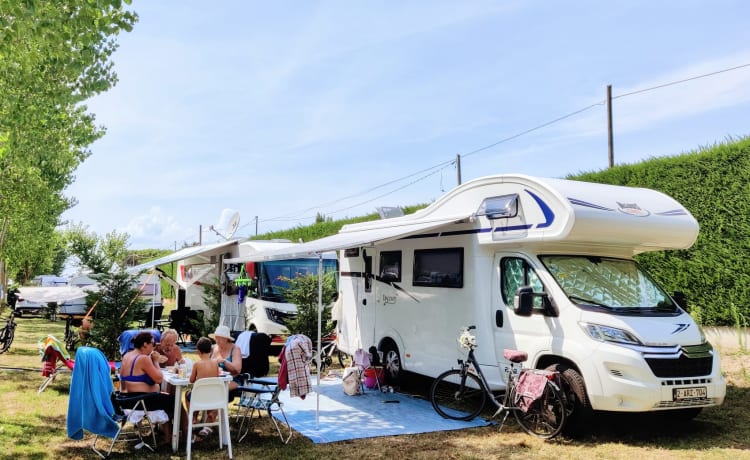 Elbot – Mclouis Alcôve 5/6 personnes à louer - Parfait pour les familles