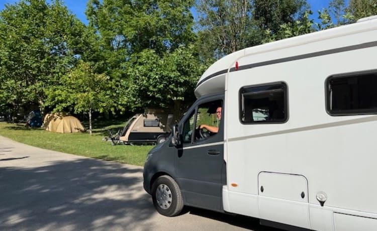 Luxe Mercedes-Benz Hymer automaat