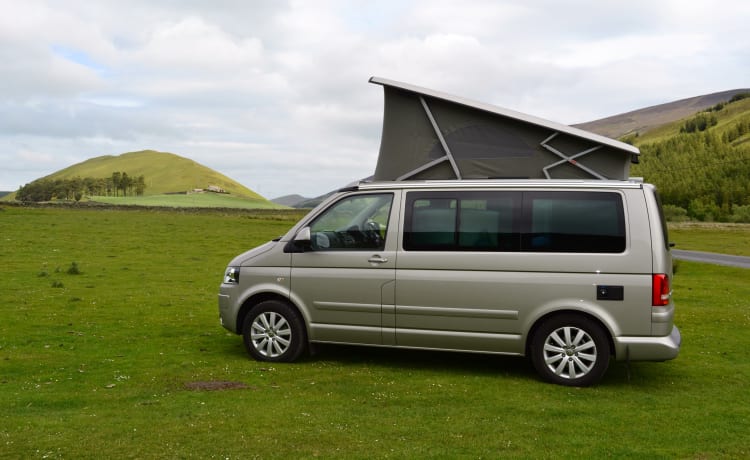 Bulli 2 – Camping-car bus économique Volkswagen California T5