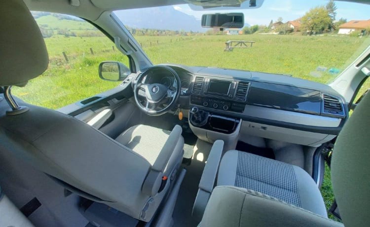 CALIF – Bus VW California 4 Motion - 4 people