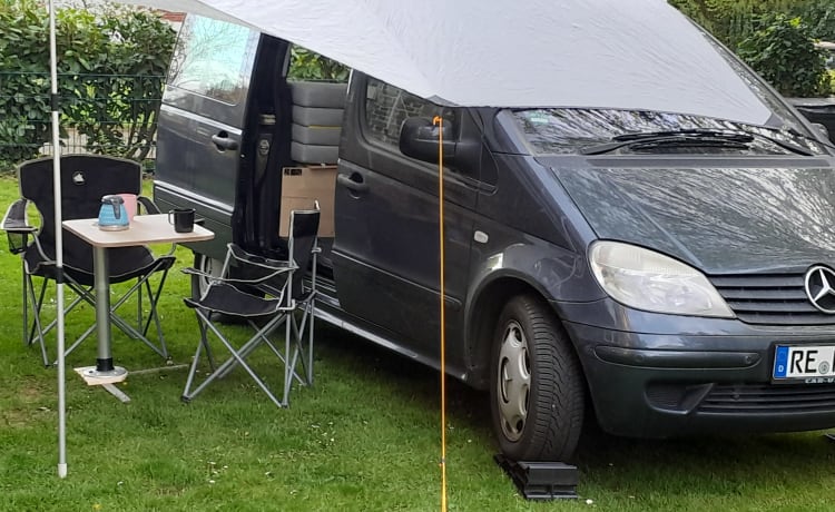 Vaneovernight – Sensibly equipped mini camper with Mercedes comfort