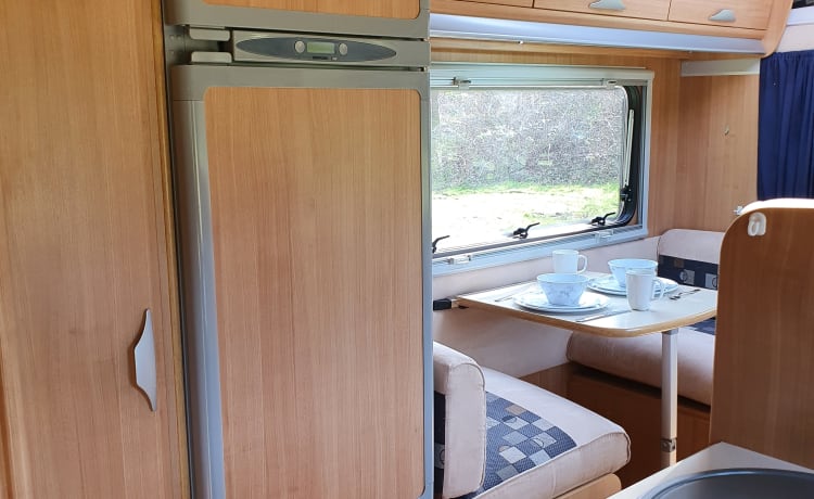 Frankie G – Frankie is our beautiful & flexible 6 berth Motorhome.