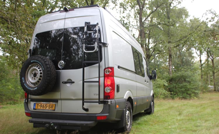 2er Volkswagen Bus aus dem Jahr 2014