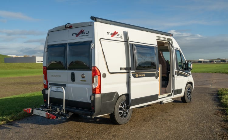 Easy rider compact – Wunderschön luxuriöser und kompakter Malibu „Off the Grid“