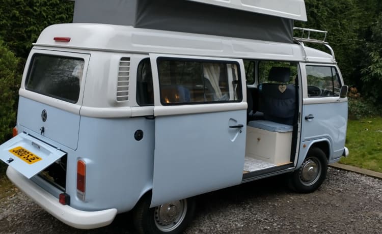 Skye – 2011 VW T2 zeldzame STUURBEKRACHTIGING en moderne betrouwbaarheid