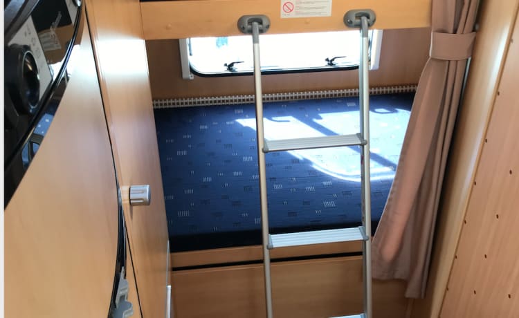 Kompletter Luxus-Familiencamper mit Etagenbetten! (6 Personen)