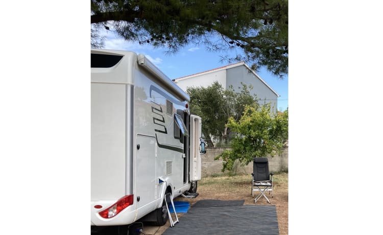 Beautiful and luxurious Hymer Camper