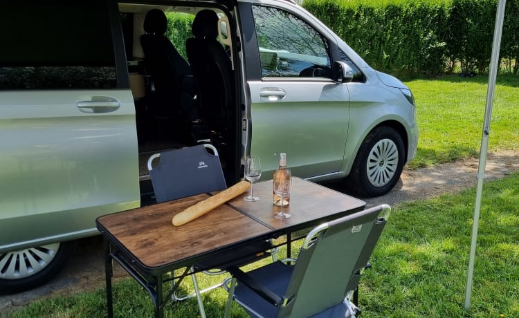 Perfectly equipped campervan Mercedes Marco Polo Horizon