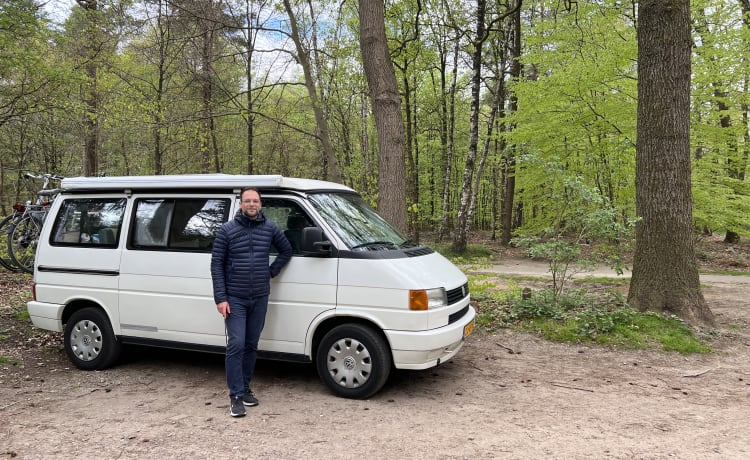 Colin de Camper – Volkswagen T4 California buscamper, top staat, off-grid met extra's